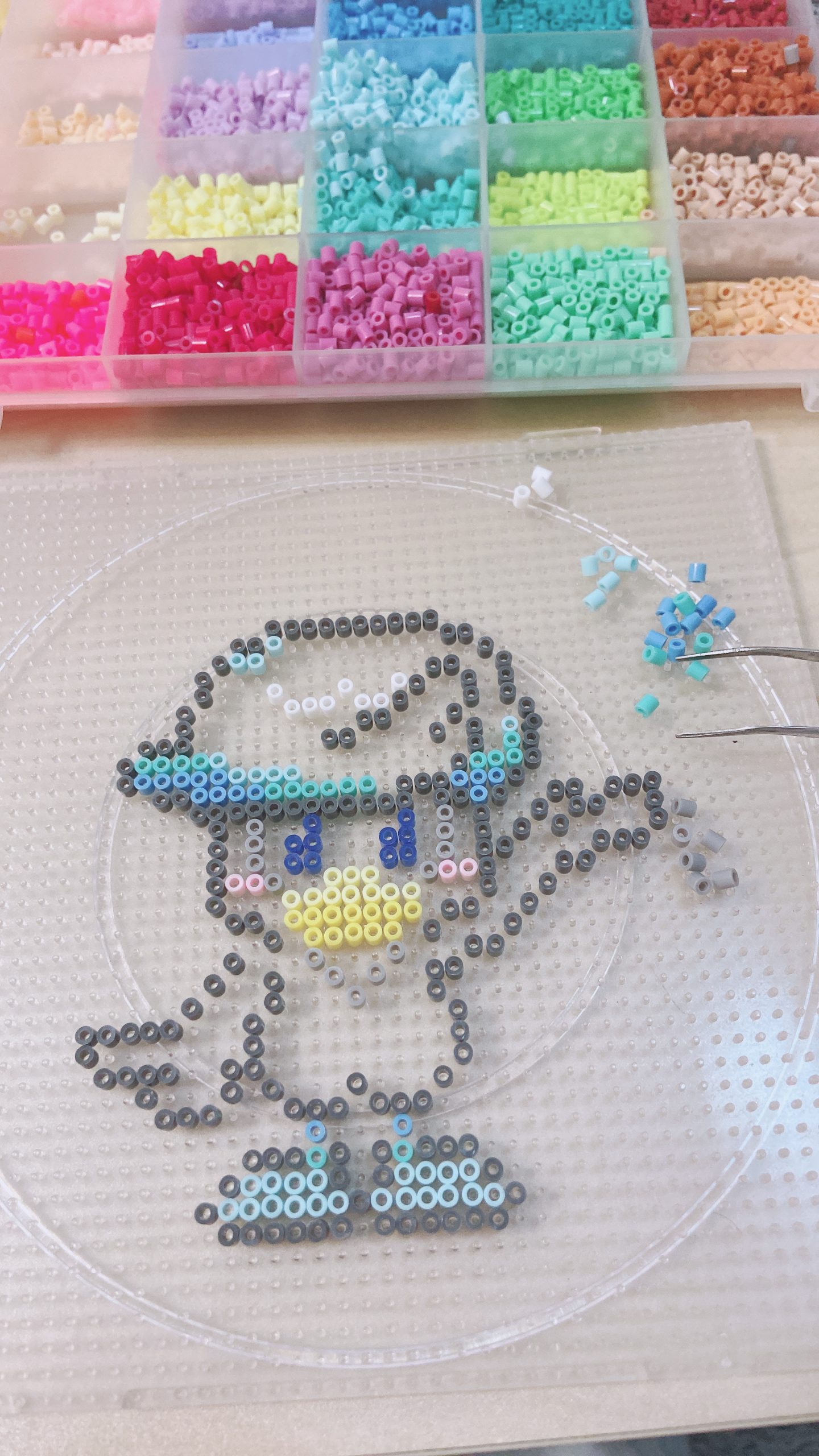 アイロンビーズ作業中